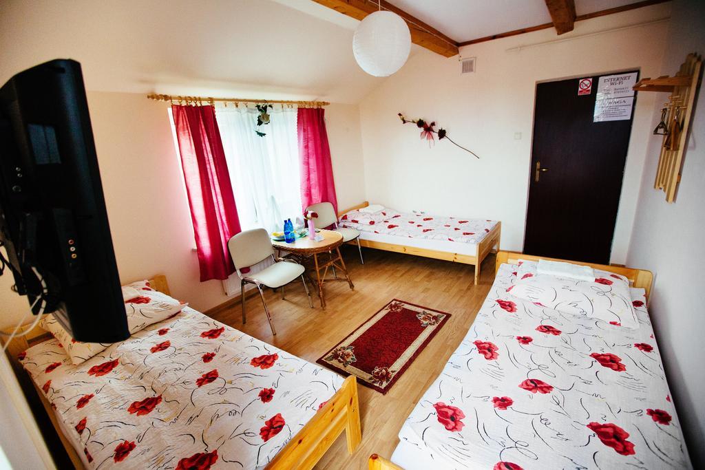 Tanie Noclegi 2 Kielce Habitación foto